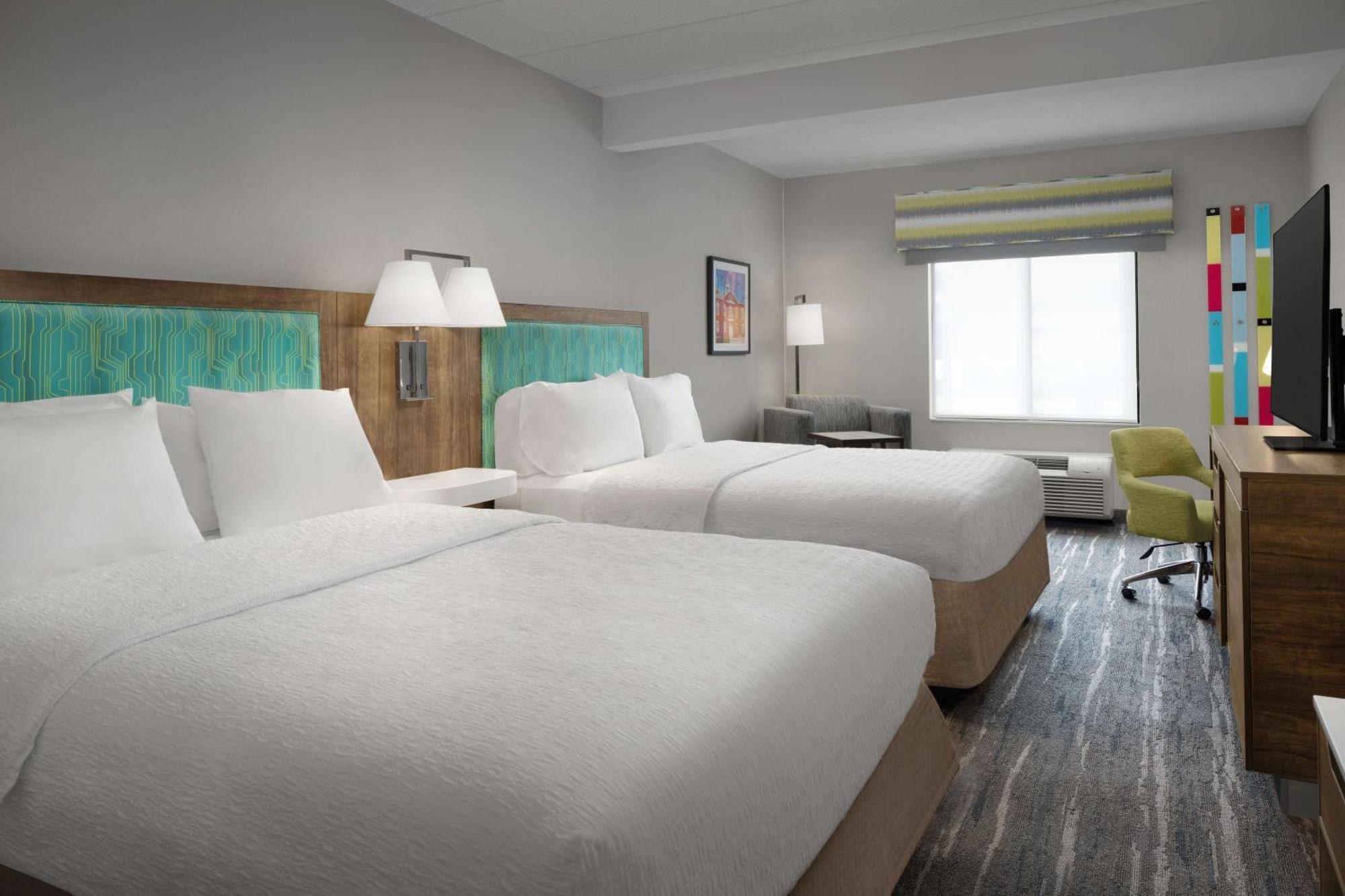Hampton Inn Хейвірхілл Екстер'єр фото