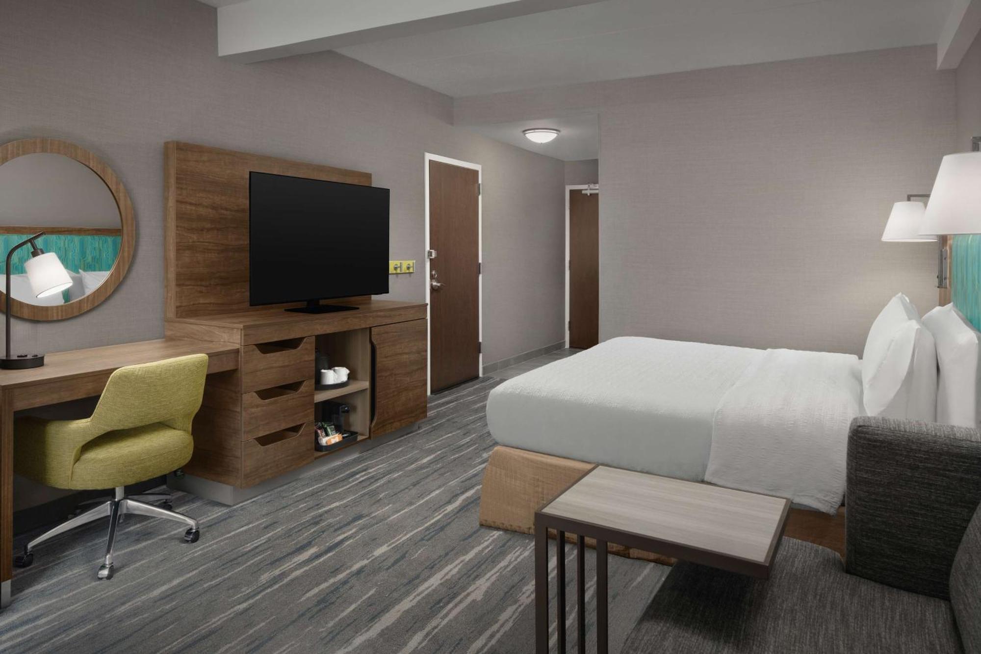 Hampton Inn Хейвірхілл Екстер'єр фото