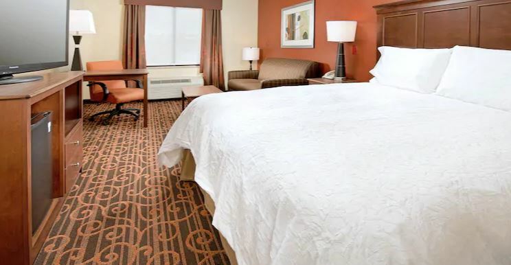 Hampton Inn Хейвірхілл Екстер'єр фото