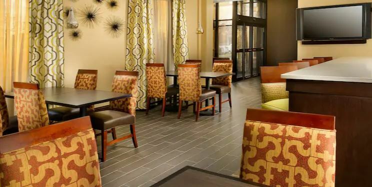 Hampton Inn Хейвірхілл Екстер'єр фото